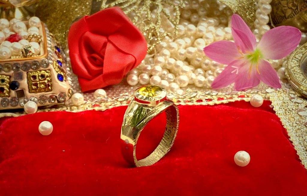 Ashtadhatu Trishakti Ring (त्रिशक्ति अंगूठी) | Buy Trishakti Mudrika